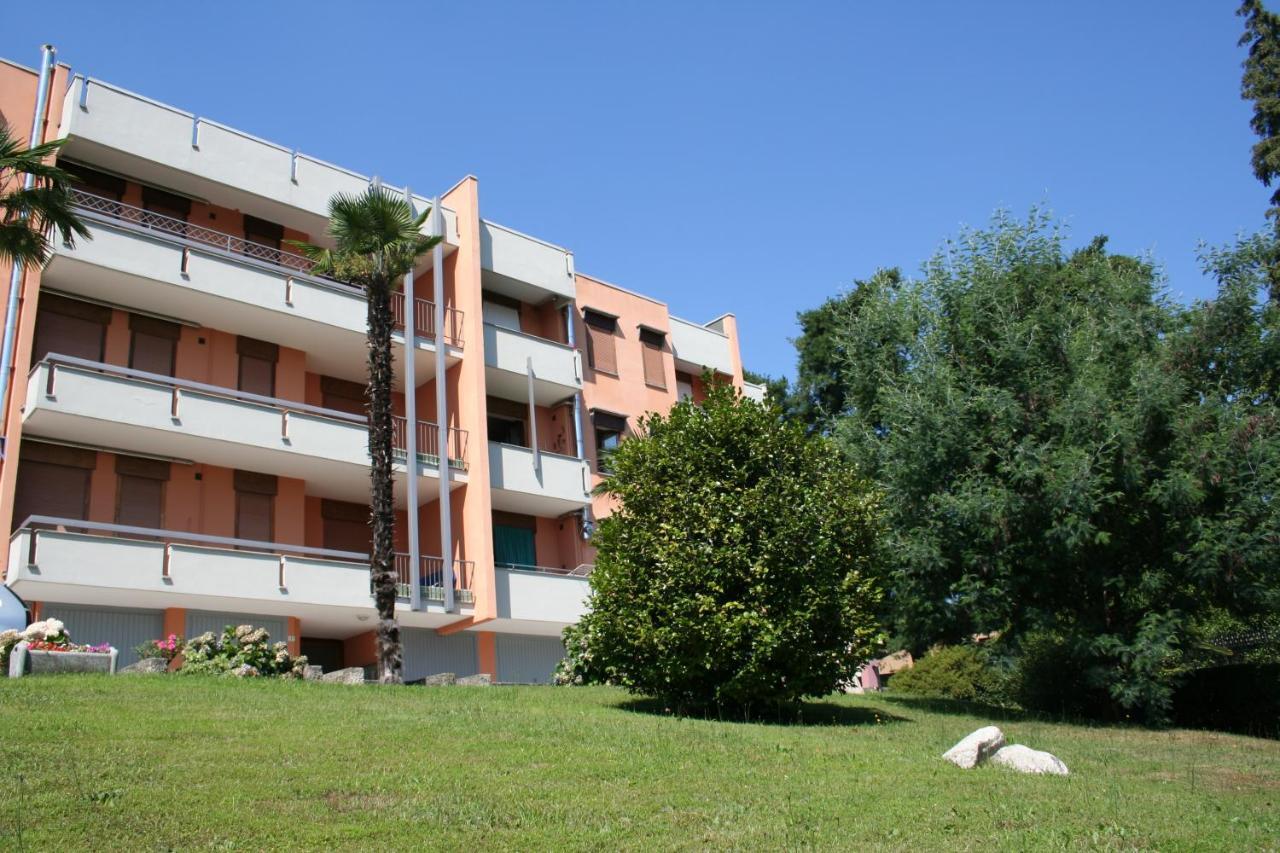 באוונו Lake View Silvano Apartment מראה חיצוני תמונה